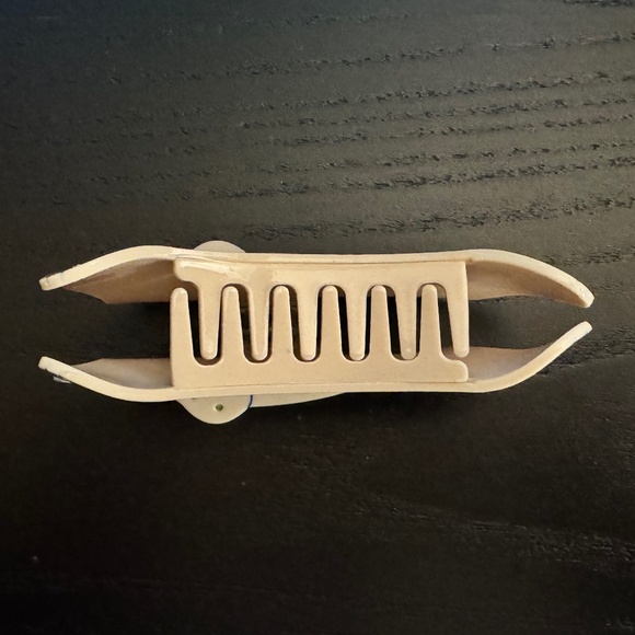 Super Cute Doggie Hair Clip - Picture 2 of 3